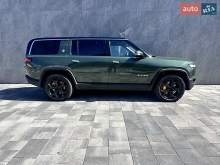 Зеленый Rivian R1S, объемом двигателя 0 л и пробегом 5 тыс. км за 49999 $, фото 1 на Automoto.ua