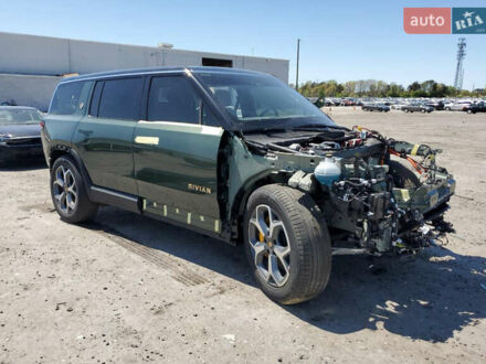 Rivian R1S 2023 в Черновцах на Automoto.ua Зеленый Rivian R1S, объемом двигателя 0 л и пробегом 22 тыс. км за 23900 $, фото 1 на Automoto.ua