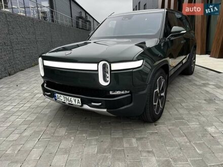 Зелений Rivian R1S, об'ємом двигуна 0 л та пробігом 35 тис. км за 54500 $, фото 1 на Automoto.ua