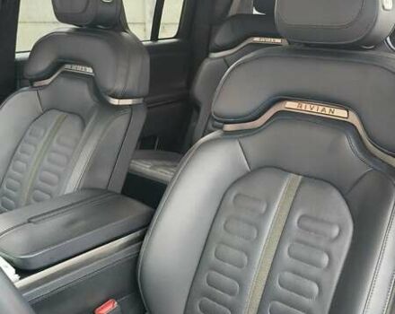 Оранжевый Rivian R1S, объемом двигателя 0 л и пробегом 79 тыс. км за 48000 $, фото 5 на Automoto.ua