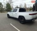 Белый Rivian R1T, объемом двигателя 0 л и пробегом 10 тыс. км за 55900 $, фото 8 на Automoto.ua