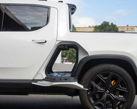 Белый Rivian R1T, объемом двигателя 0 л и пробегом 10 тыс. км за 49900 $, фото 7 на Automoto.ua
