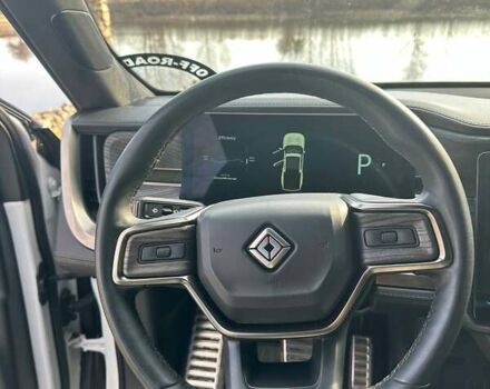Белый Rivian R1T, объемом двигателя 0 л и пробегом 27 тыс. км за 55000 $, фото 9 на Automoto.ua
