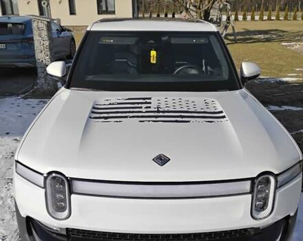Белый Rivian R1T, объемом двигателя 0 л и пробегом 33 тыс. км за 49000 $, фото 5 на Automoto.ua