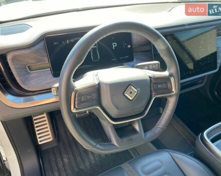 Белый Rivian R1T, объемом двигателя 0 л и пробегом 40 тыс. км за 43900 $, фото 12 на Automoto.ua