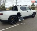 Белый Rivian R1T, объемом двигателя 0 л и пробегом 10 тыс. км за 55900 $, фото 10 на Automoto.ua