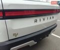 Белый Rivian R1T, объемом двигателя 0 л и пробегом 10 тыс. км за 55900 $, фото 13 на Automoto.ua