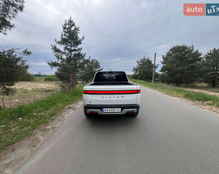 Білий Rivian R1T, об'ємом двигуна 0 л та пробігом 43 тис. км за 49500 $, фото 3 на Automoto.ua