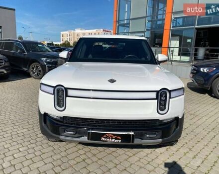 Белый Rivian R1T, объемом двигателя 0 л и пробегом 40 тыс. км за 43900 $, фото 1 на Automoto.ua