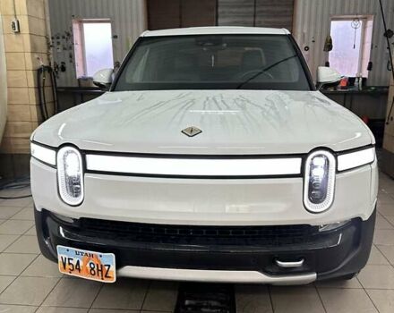 Белый Rivian R1T, объемом двигателя 0 л и пробегом 20 тыс. км за 55000 $, фото 8 на Automoto.ua