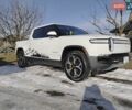 Белый Rivian R1T, объемом двигателя 0 л и пробегом 33 тыс. км за 49000 $, фото 2 на Automoto.ua