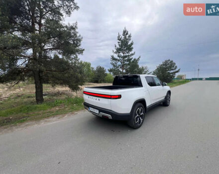 Білий Rivian R1T, об'ємом двигуна 0 л та пробігом 43 тис. км за 49500 $, фото 2 на Automoto.ua