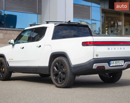 Белый Rivian R1T, объемом двигателя 0 л и пробегом 10 тыс. км за 49900 $, фото 4 на Automoto.ua