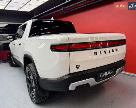 Белый Rivian R1T, объемом двигателя 0 л и пробегом 12 тыс. км за 46500 $, фото 23 на Automoto.ua