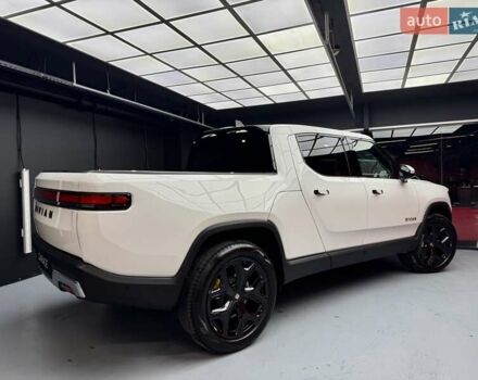 Белый Rivian R1T, объемом двигателя 0 л и пробегом 12 тыс. км за 46500 $, фото 19 на Automoto.ua