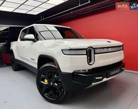 Белый Rivian R1T, объемом двигателя 0 л и пробегом 12 тыс. км за 46500 $, фото 11 на Automoto.ua