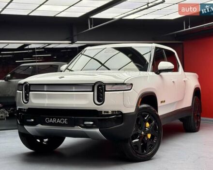 Белый Rivian R1T, объемом двигателя 0 л и пробегом 12 тыс. км за 46500 $, фото 1 на Automoto.ua