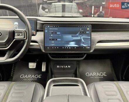 Белый Rivian R1T, объемом двигателя 0 л и пробегом 12 тыс. км за 46500 $, фото 41 на Automoto.ua