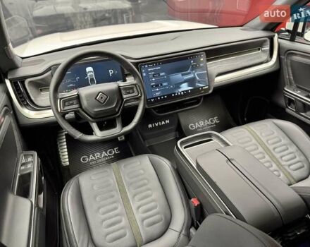 Белый Rivian R1T, объемом двигателя 0 л и пробегом 12 тыс. км за 46500 $, фото 70 на Automoto.ua