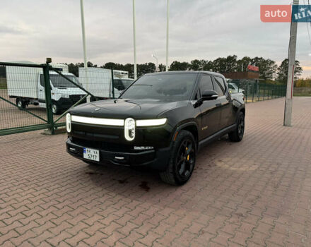 Черный Rivian R1T, объемом двигателя 0 л и пробегом 66 тыс. км за 43900 $, фото 4 на Automoto.ua