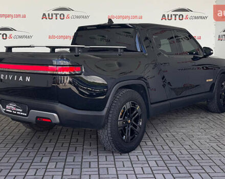 Черный Rivian R1T, объемом двигателя 0 л и пробегом 47 тыс. км за 57950 $, фото 2 на Automoto.ua