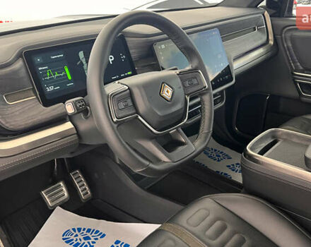 Черный Rivian R1T, объемом двигателя 0 л и пробегом 47 тыс. км за 57950 $, фото 5 на Automoto.ua