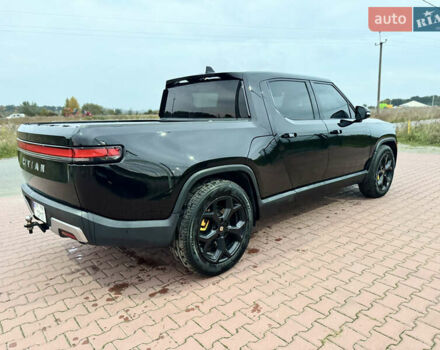 Черный Rivian R1T, объемом двигателя 0 л и пробегом 66 тыс. км за 43900 $, фото 9 на Automoto.ua