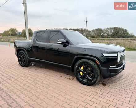 Черный Rivian R1T, объемом двигателя 0 л и пробегом 66 тыс. км за 43900 $, фото 8 на Automoto.ua