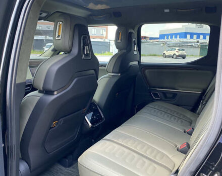 Rivian R1T 2022 в Киеве на Automoto.ua Черный Rivian R1T, объемом двигателя 0 л и пробегом 6 тыс. км за 62900 $, фото 32 на Automoto.ua