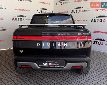 Черный Rivian R1T, объемом двигателя 0 л и пробегом 47 тыс. км за 49950 $, фото 3 на Automoto.ua