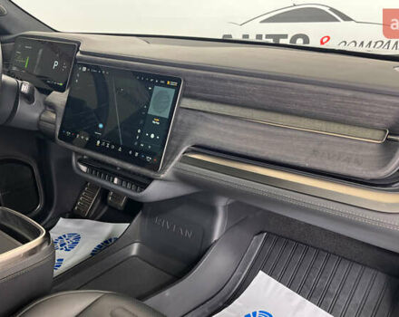 Черный Rivian R1T, объемом двигателя 0 л и пробегом 47 тыс. км за 49950 $, фото 9 на Automoto.ua