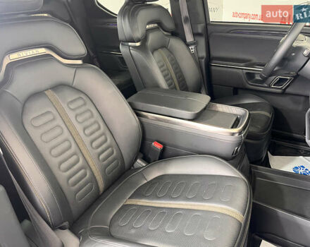 Черный Rivian R1T, объемом двигателя 0 л и пробегом 47 тыс. км за 49950 $, фото 10 на Automoto.ua