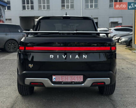 Черный Rivian R1T, объемом двигателя 0 л и пробегом 6 тыс. км за 63000 $, фото 5 на Automoto.ua