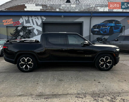 Черный Rivian R1T, объемом двигателя 0 л и пробегом 6 тыс. км за 63000 $, фото 6 на Automoto.ua