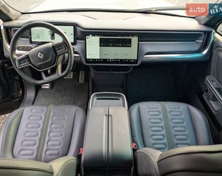 Чорний Rivian R1T, об'ємом двигуна 0 л та пробігом 11 тис. км за 33800 $, фото 7 на Automoto.ua