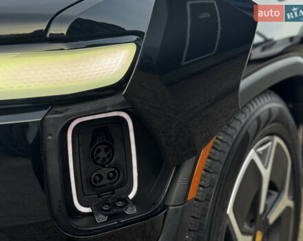Черный Rivian R1T, объемом двигателя 0 л и пробегом 6 тыс. км за 63000 $, фото 60 на Automoto.ua