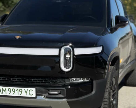 Черный Rivian R1T, объемом двигателя 0 л и пробегом 7 тыс. км за 62500 $, фото 4 на Automoto.ua