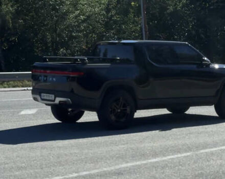Черный Rivian R1T, объемом двигателя 0 л и пробегом 7 тыс. км за 62500 $, фото 7 на Automoto.ua