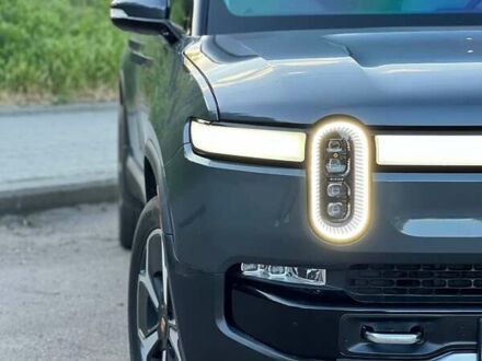 Rivian R1T 2022 в Кропивницком (Кировограде) на Automoto.ua Rivian R1T, объемом двигателя 0 л и пробегом 5 тыс. км за 60000 $, фото 1 на Automoto.ua