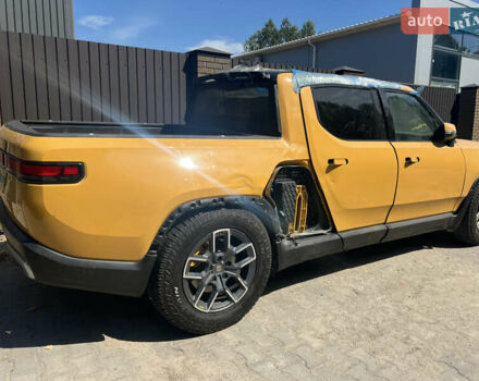 Жовтий Rivian R1T, об'ємом двигуна 0 л та пробігом 20 тис. км за 25000 $, фото 4 на Automoto.ua