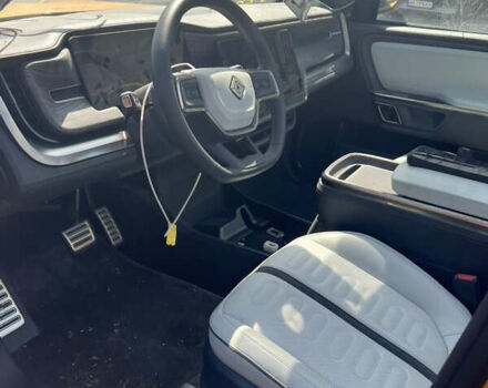 Жовтий Rivian R1T, об'ємом двигуна 0 л та пробігом 20 тис. км за 25000 $, фото 24 на Automoto.ua