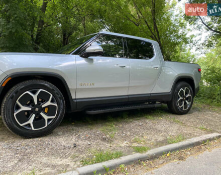 Сірий Rivian R1T, об'ємом двигуна 0 л та пробігом 15 тис. км за 53700 $, фото 10 на Automoto.ua
