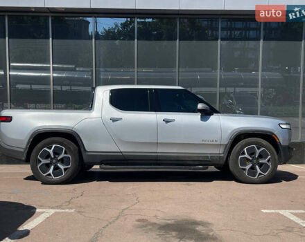 Серый Rivian R1T, объемом двигателя 0 л и пробегом 20 тыс. км за 57699 $, фото 7 на Automoto.ua