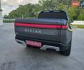 Серый Rivian R1T, объемом двигателя 0 л и пробегом 70 тыс. км за 43900 $, фото 3 на Automoto.ua