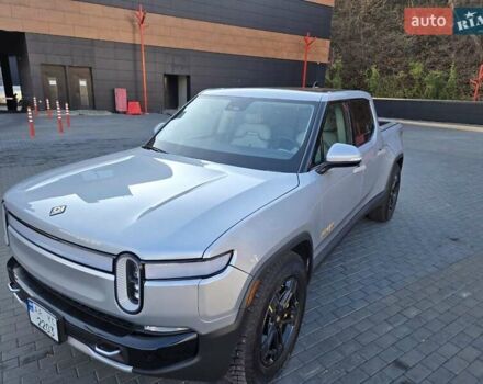 Сірий Rivian R1T, об'ємом двигуна 0 л та пробігом 59 тис. км за 52499 $, фото 2 на Automoto.ua
