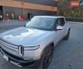 Сірий Rivian R1T, об'ємом двигуна 0 л та пробігом 59 тис. км за 52499 $, фото 2 на Automoto.ua