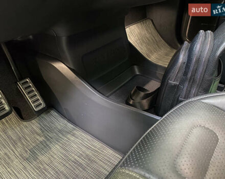 Сірий Rivian R1T, об'ємом двигуна 0 л та пробігом 15 тис. км за 53700 $, фото 29 на Automoto.ua