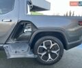 Серый Rivian R1T, объемом двигателя 0 л и пробегом 3 тыс. км за 57800 $, фото 16 на Automoto.ua