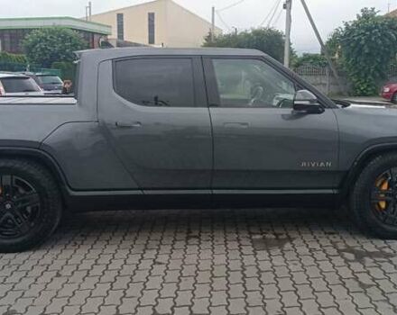 Серый Rivian R1T, объемом двигателя 0 л и пробегом 50 тыс. км за 45000 $, фото 4 на Automoto.ua