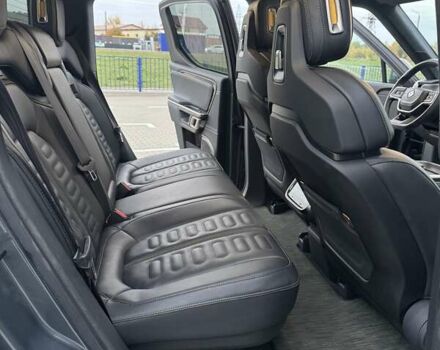 Сірий Rivian R1T, об'ємом двигуна 0 л та пробігом 68 тис. км за 37300 $, фото 22 на Automoto.ua